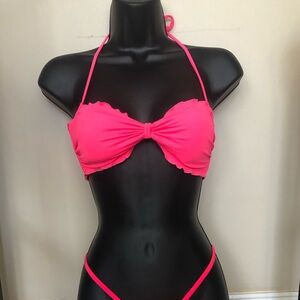 🪸Victorias Secret Coral Ruffled Bandeau Swim Top With adjustable straps